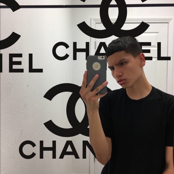 Meet your Posher, Daniel - Picture 1 of 1